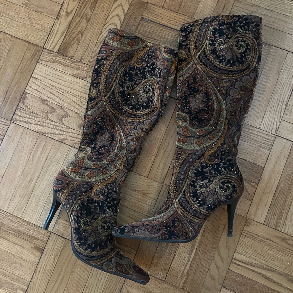 Vintage Y2K Paisley Velvet Boots
